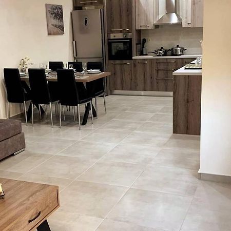Helen'S Luxury Apartment Heraklion  Exterior photo