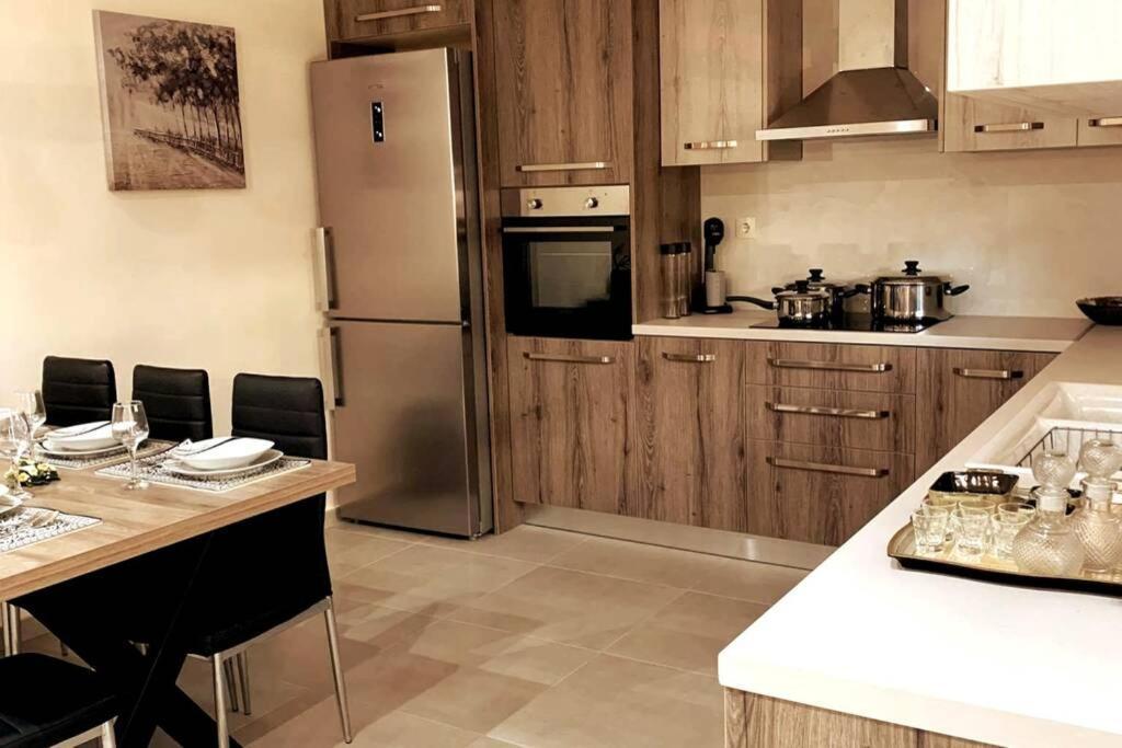 Helen'S Luxury Apartment Heraklion  Exterior photo